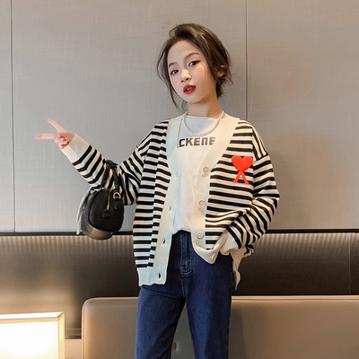 Classic Round Neck Warm Childrens Coats Black And White Striped Knitted Cardigan Jacket