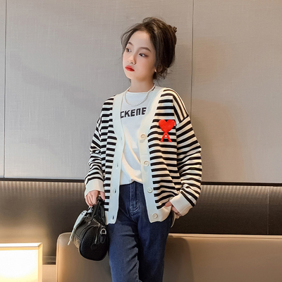 Classic Round Neck Warm Childrens Coats Black And White Striped Knitted Cardigan Jacket