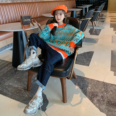 Girls fashion sweater children's clothing autumn winter round neck pullover sweater color coat middle children