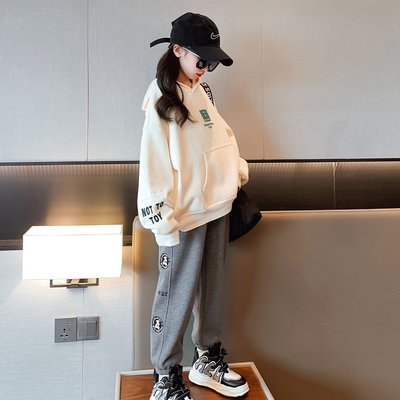 Girls Beige Cartoon 2 Piece Hoodie And Jogger Set Autumn Winter